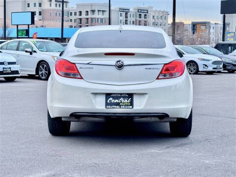 2012 Buick Regal Premium 1