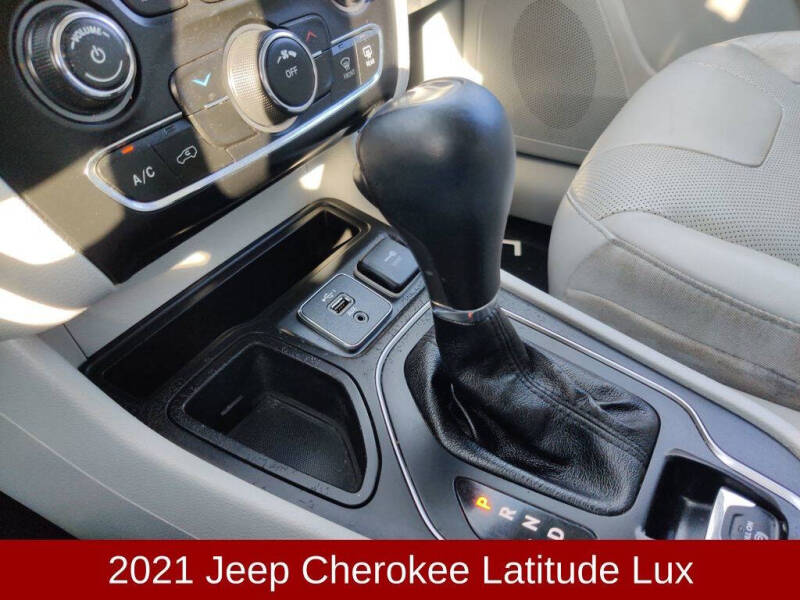 2021 Jeep Cherokee Latitude Lux