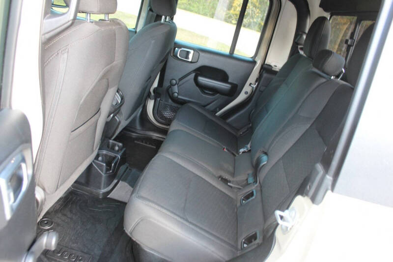 2020 Jeep Gladiator Sport