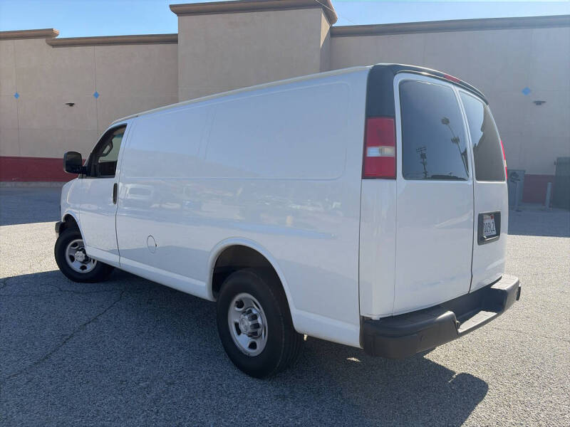 2018 Chevrolet Express 2500