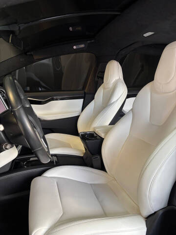 2018 Tesla Model X 75D