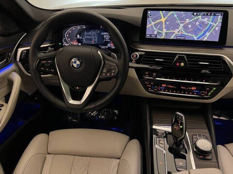 2022 BMW 5 Series 530i