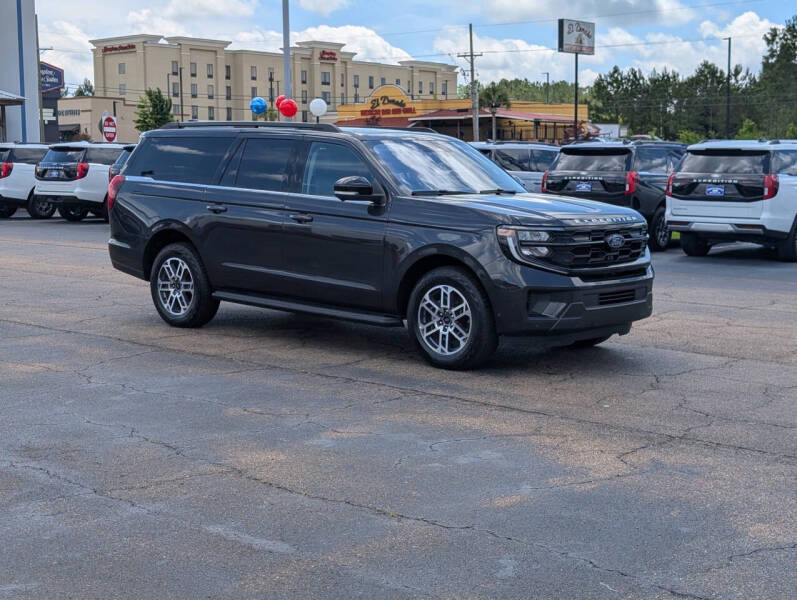2025 Ford Expedition MAX Active