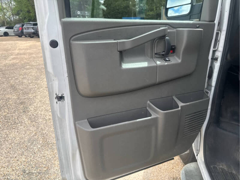 2023 GMC Savana 2500