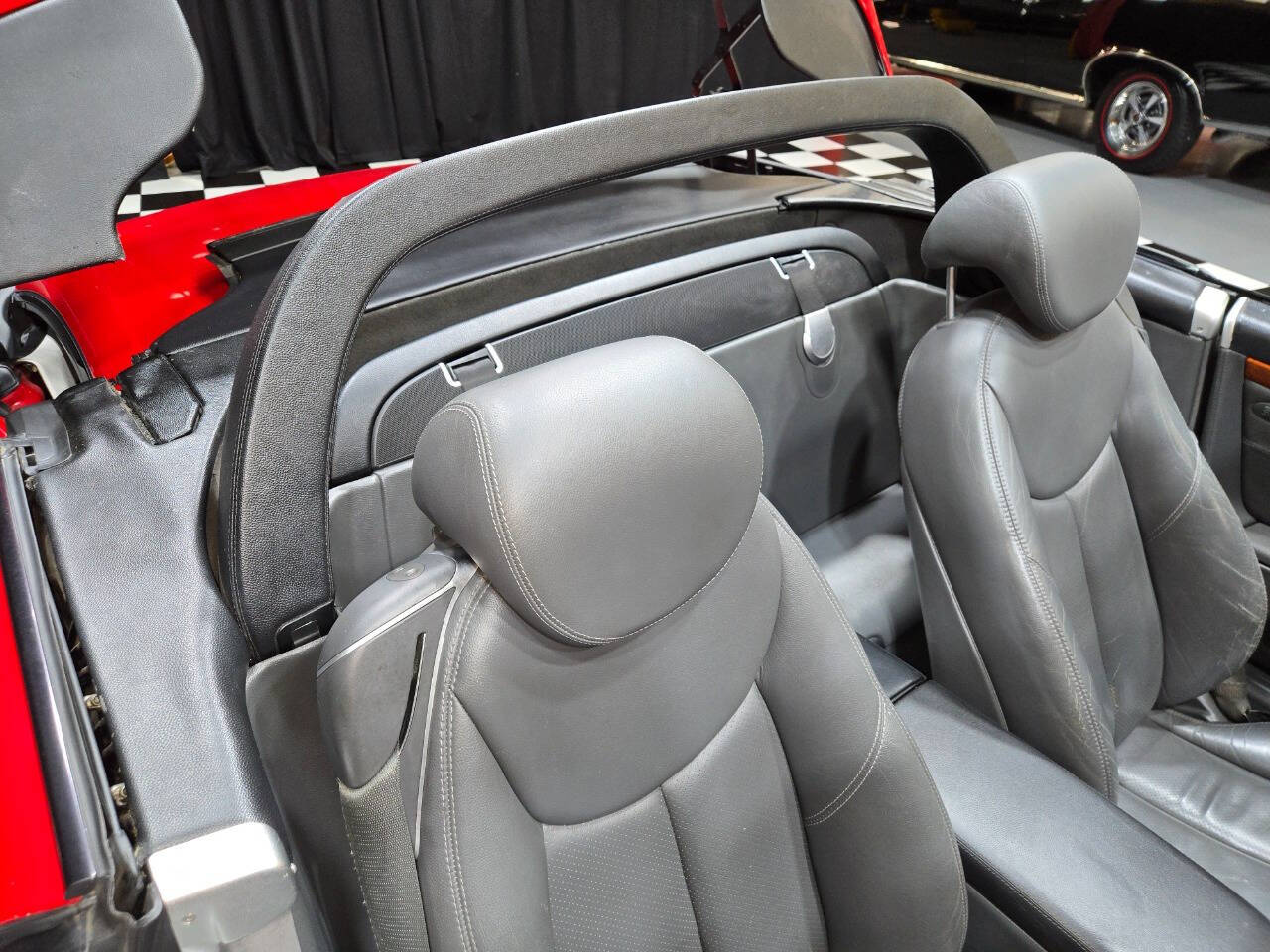 2003 Mercedes-Benz SL-Class 56