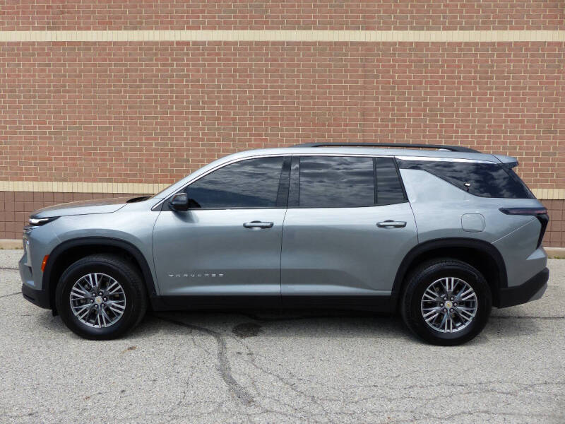 2025 Chevrolet Traverse LT