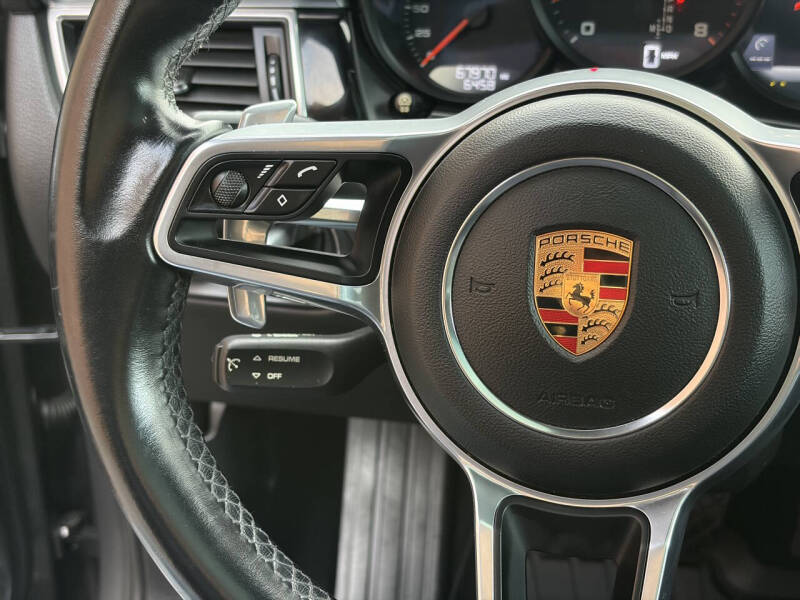 2018 Porsche Macan