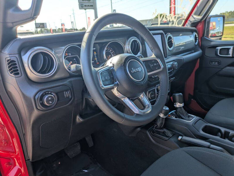 2023 Jeep Gladiator Overland