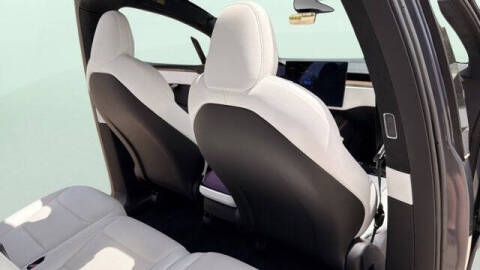 2023 Tesla Model X Standard Range