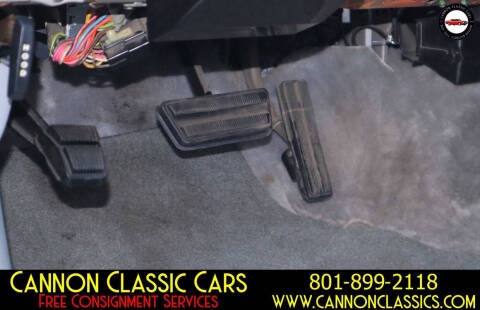 1984 Lincoln Town Car Signature