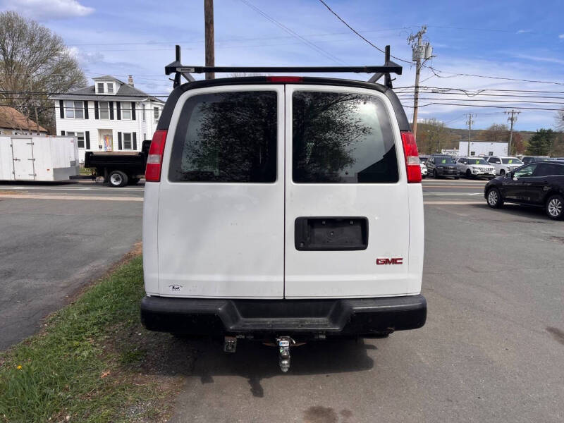 2017 GMC Savana 2500