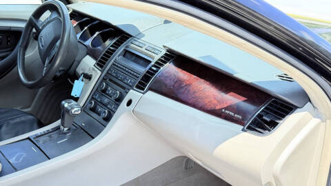 2011 Ford Taurus SEL