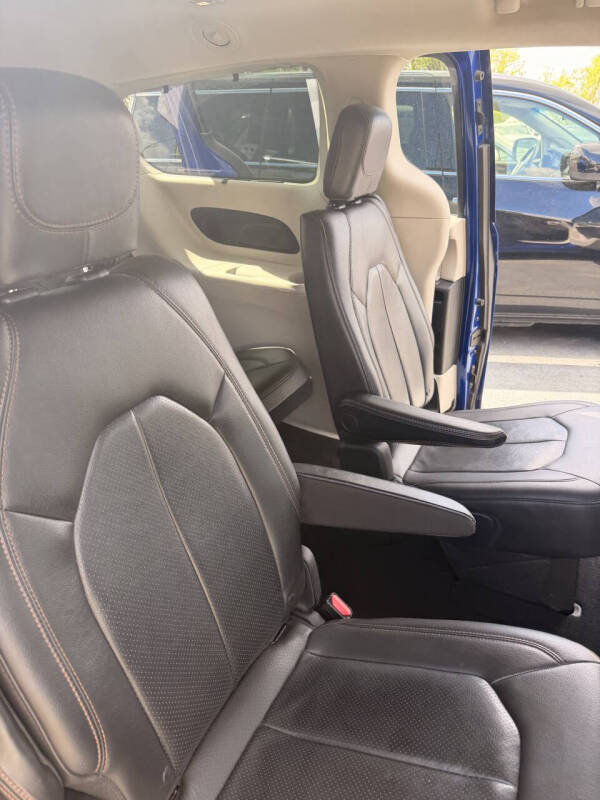 2018 Chrysler Pacifica Touring L Plus