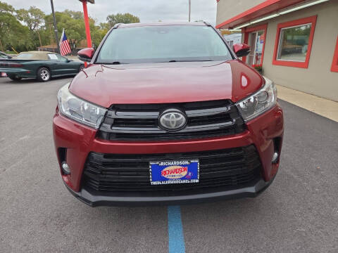 2017 Toyota Highlander SE