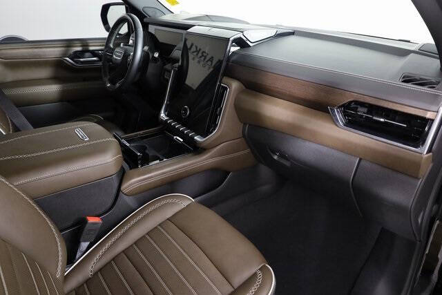 2025 GMC Yukon Denali Ultimate