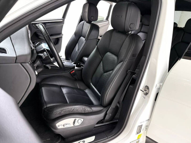 2017 Porsche Macan GTS