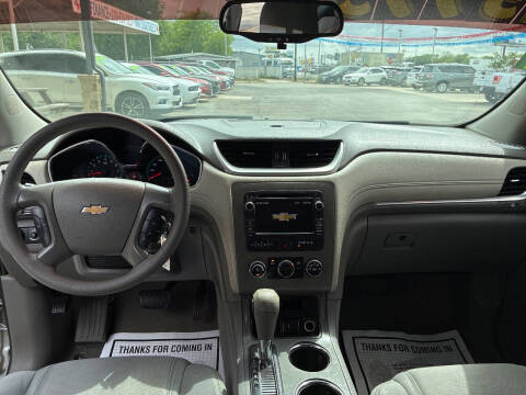 2017 Chevrolet Traverse LS