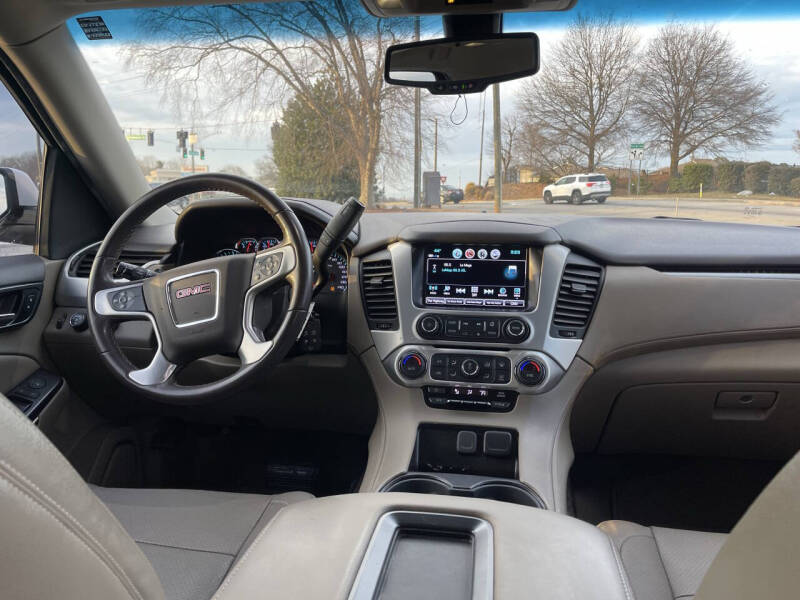 2017 GMC Yukon SLE