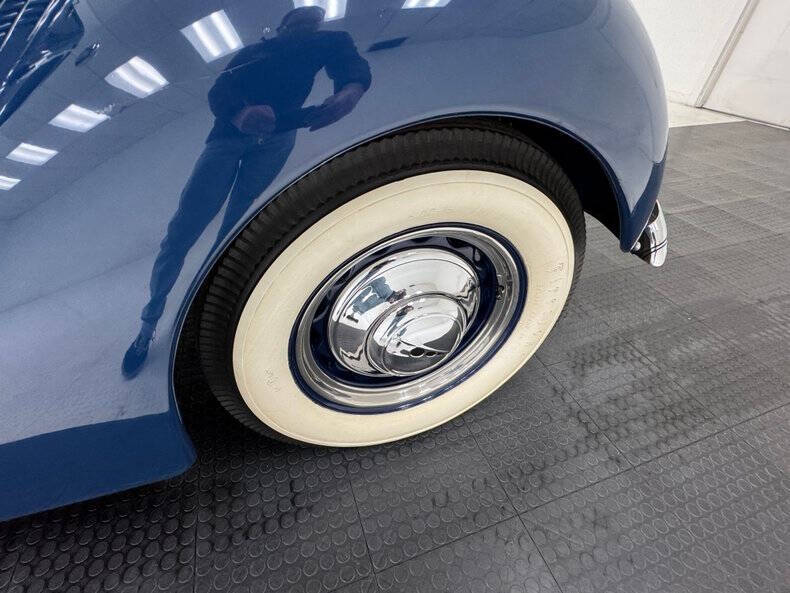 1936 Ford Deluxe