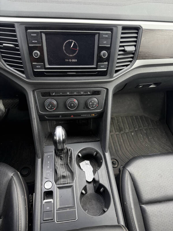 2022 Volkswagen Atlas SE