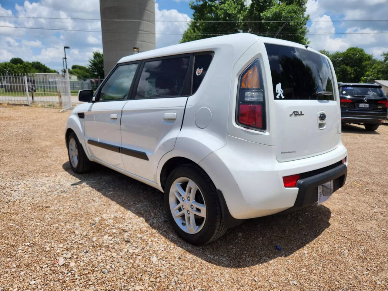 2010 Kia Soul for sale at AUTHE VENTURES AUTO in Red Oak, TX