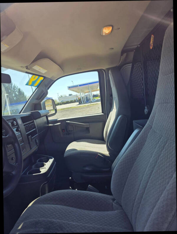 2019 Chevrolet Express 2500