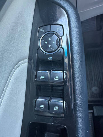 2017 Ford Edge Titanium