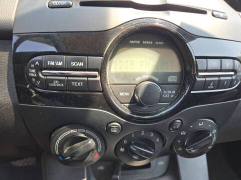 2013 Mazda MAZDA2 Sport
