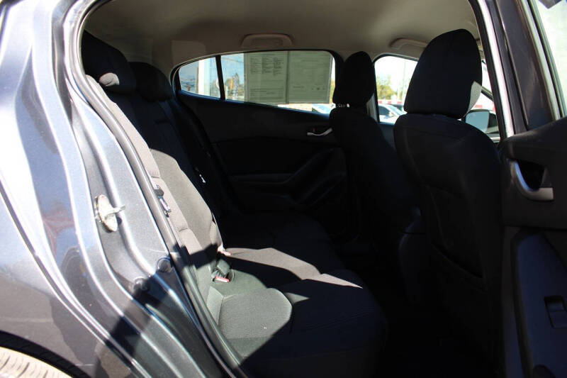 2015 Mazda MAZDA3 i Touring