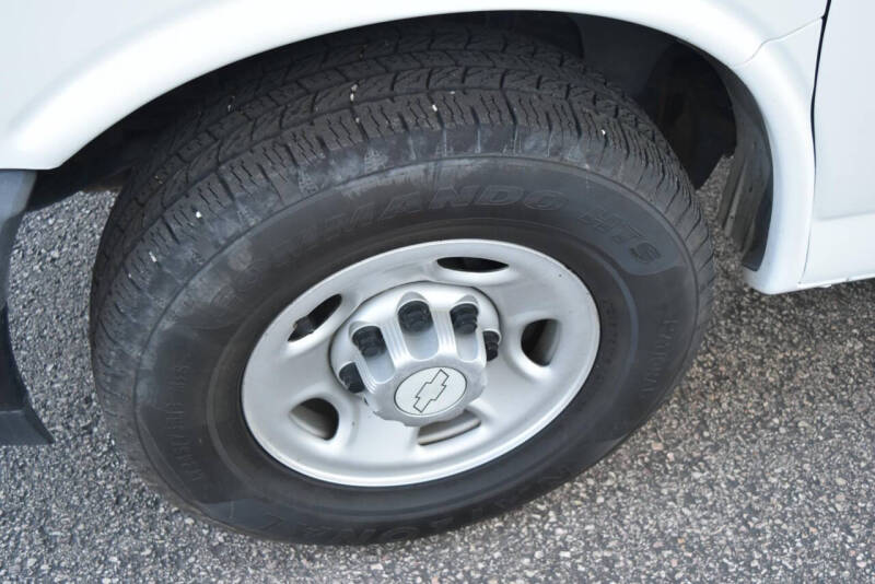 2017 Chevrolet Express LS 2500