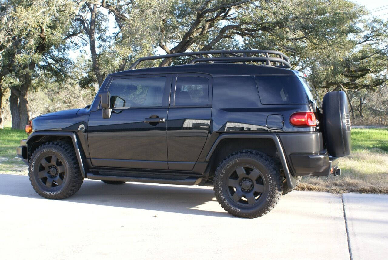 2007 Toyota FJ Cruiser for sale at 4.0 Motorsports in Austin, TX