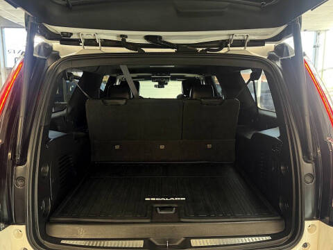 2017 Cadillac Escalade ESV Platinum