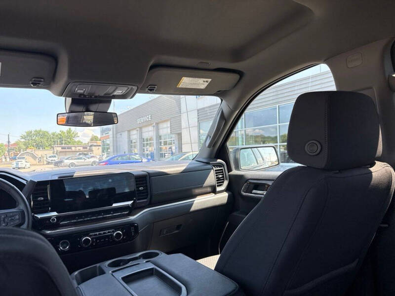 2023 GMC Sierra 1500 Elevation Standard