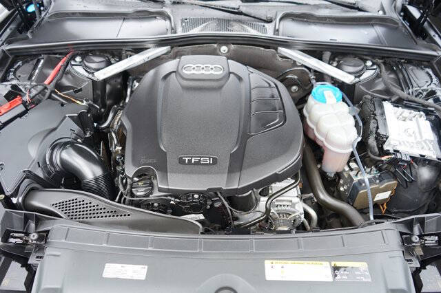 2017 Audi A4 2.0T quattro Prestige