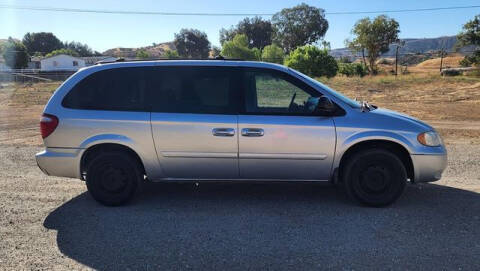 2005 Dodge Grand Caravan SE