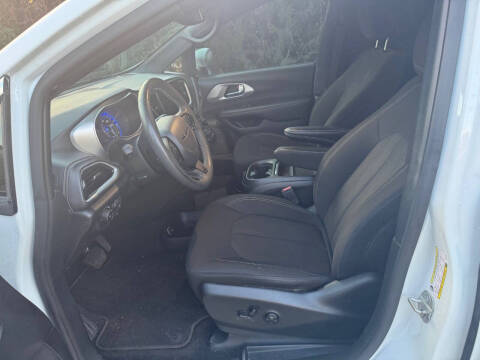 2023 Chrysler Pacifica Touring