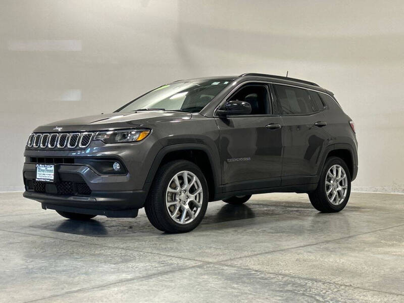 2023 Jeep Compass Latitude Lux
