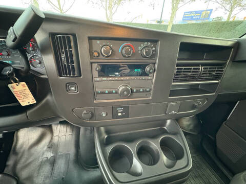 2024 GMC Savana 2500