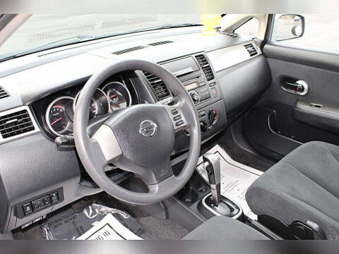 2012 Nissan Versa 1.8 S