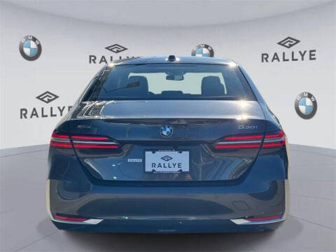 2025 BMW 5 Series 530i xDrive