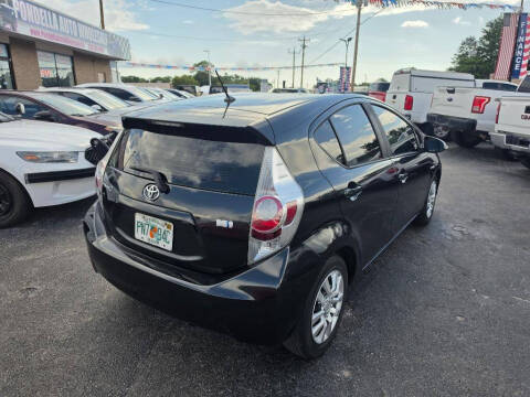 2013 Toyota Prius c