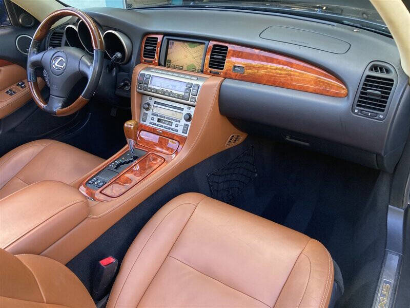 2005 Lexus SC 430