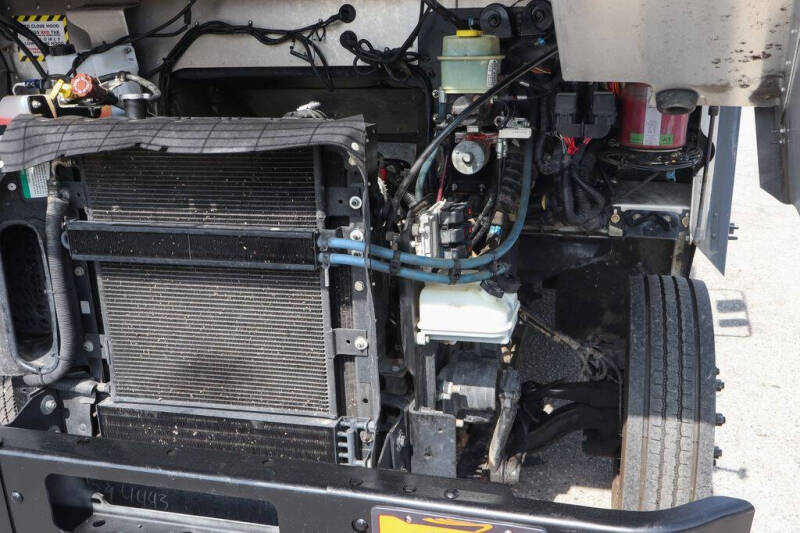 2020 Freightliner MT45 Chassis