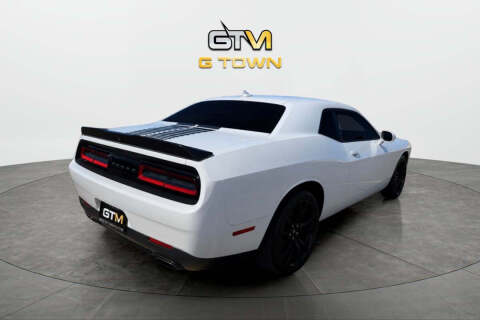 2018 Dodge Challenger SXT Plus
