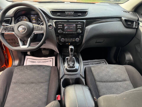 2017 Nissan Rogue Sport SV