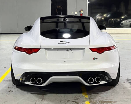 2016 Jaguar F-TYPE R