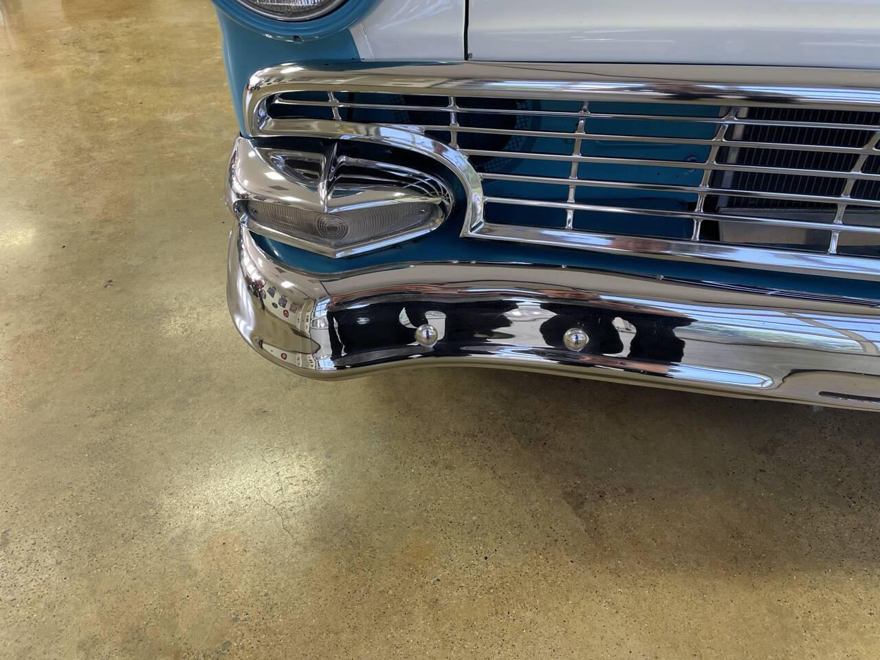 1956 Ford Fairlane 19