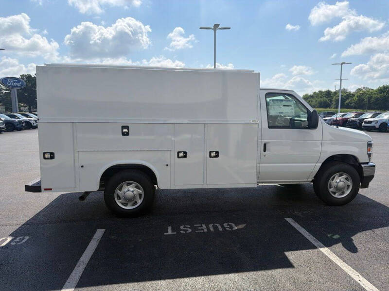 2027 Ford E-Series