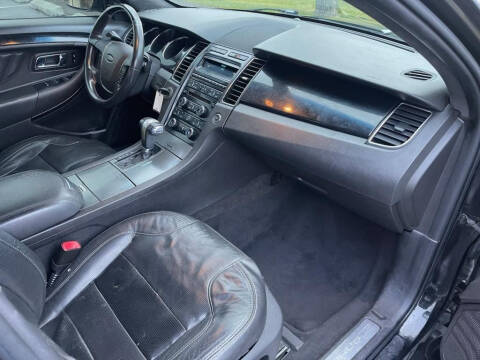 2010 Ford Taurus Limited