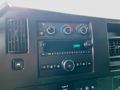 2023 Chevrolet Express 2500